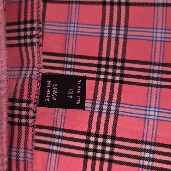 Pink Plaid Women's Skirt Shein Curve - Picture 2 of 5